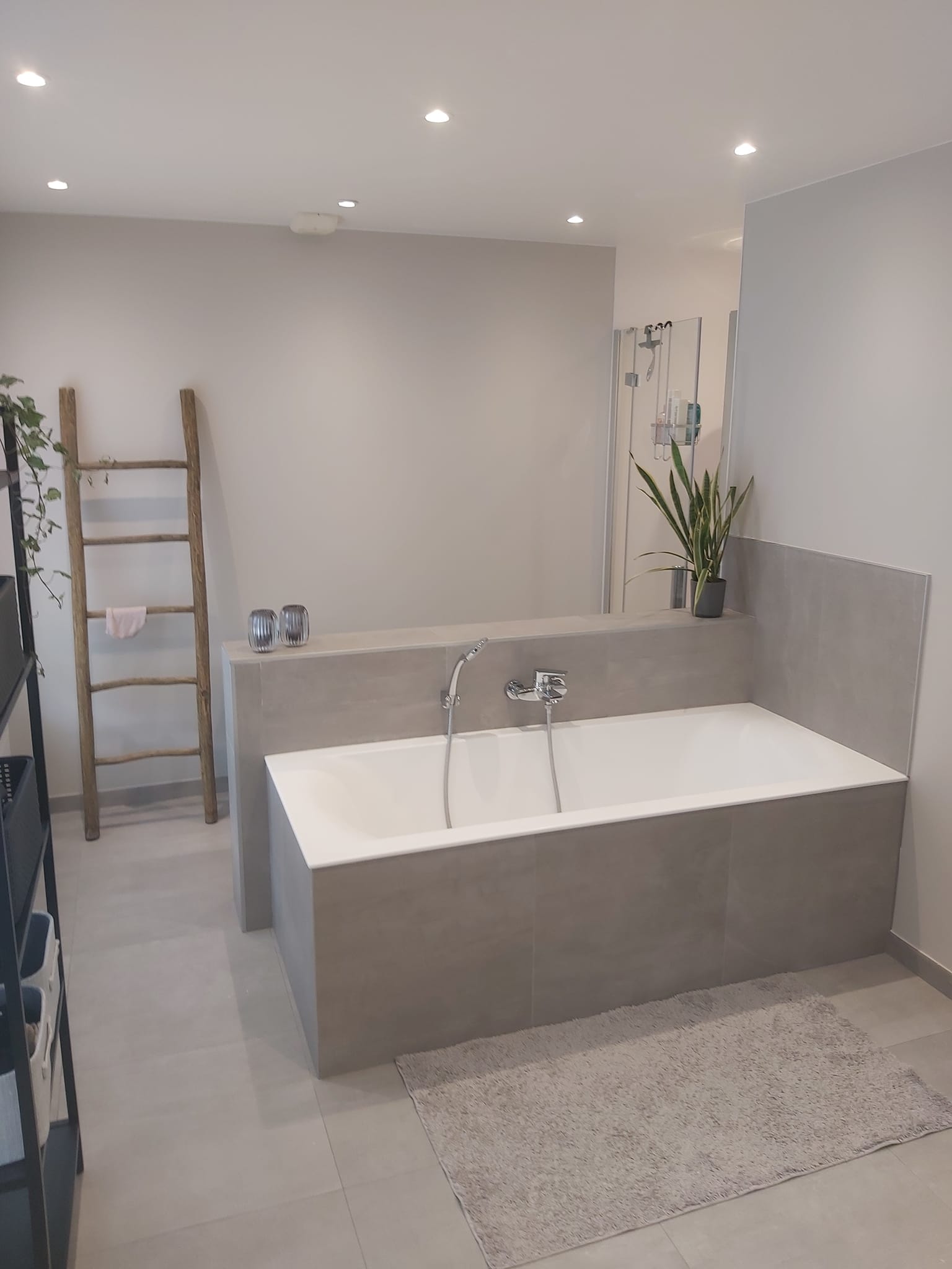 Badkamer renovatie verfwerk Aalst